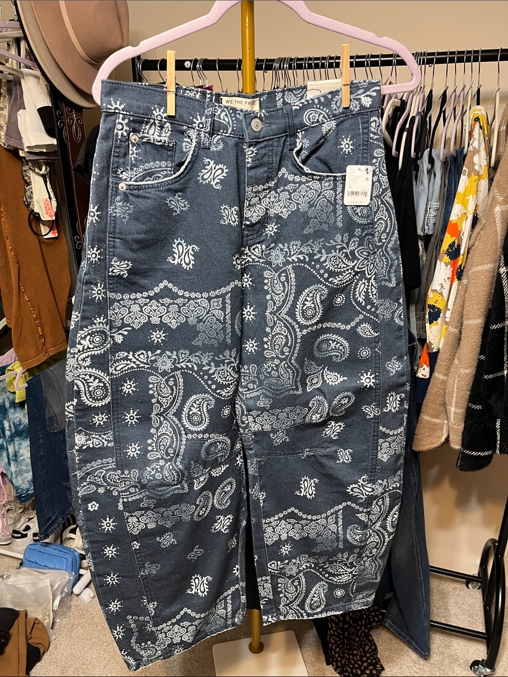 NWT We The Free Good Luck Printed
Barrel Jeans - Picture 8 of 10